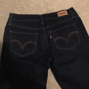 Levi 524 skinny jean